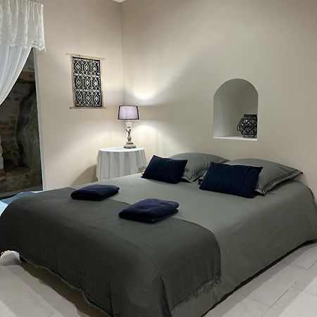 Le Logis D'Hortense Vic-le-Comte 外观 照片