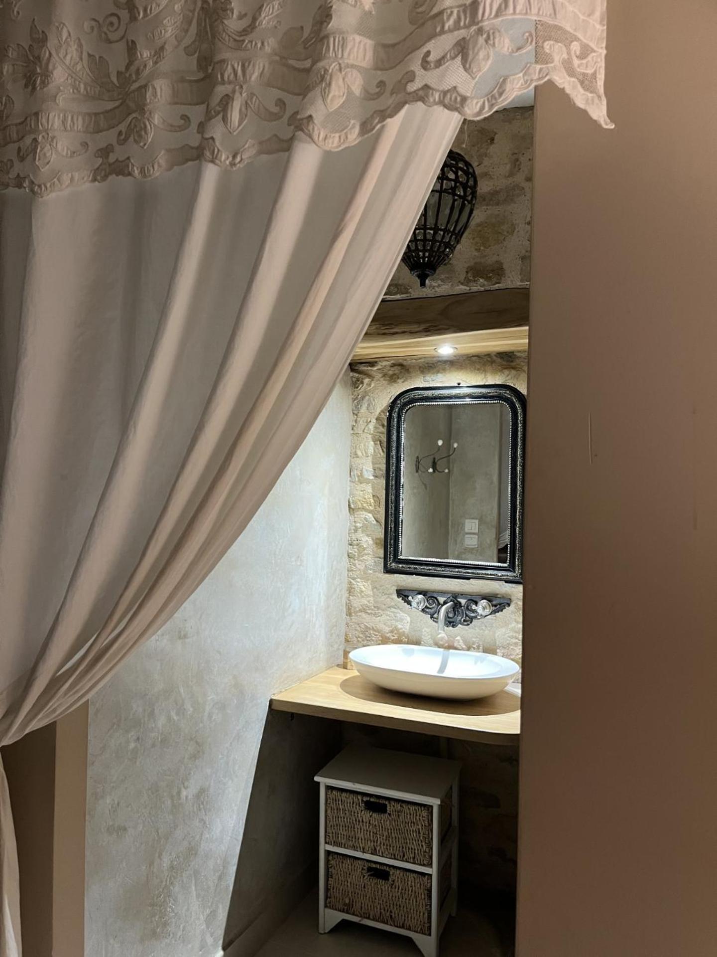 Le Logis D'Hortense Vic-le-Comte 外观 照片