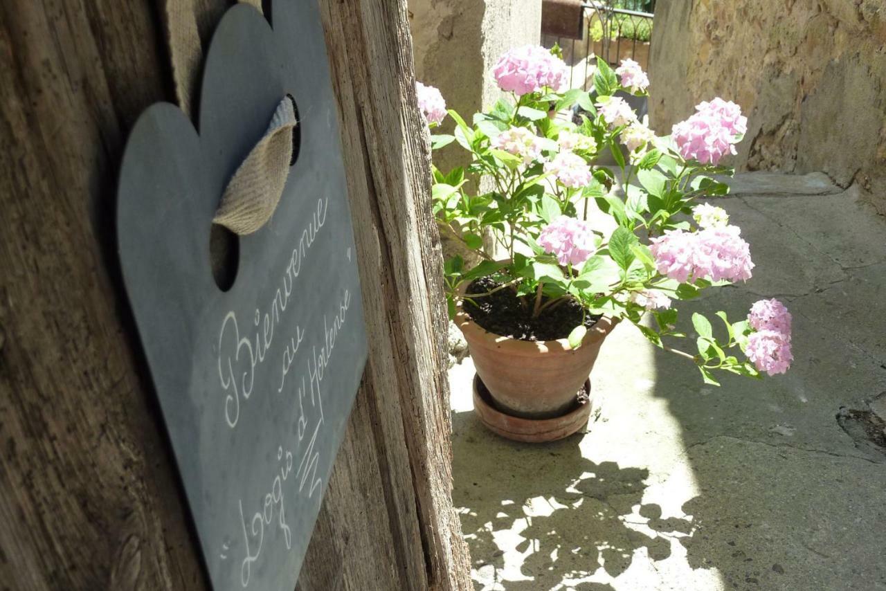 Le Logis D'Hortense Vic-le-Comte 外观 照片