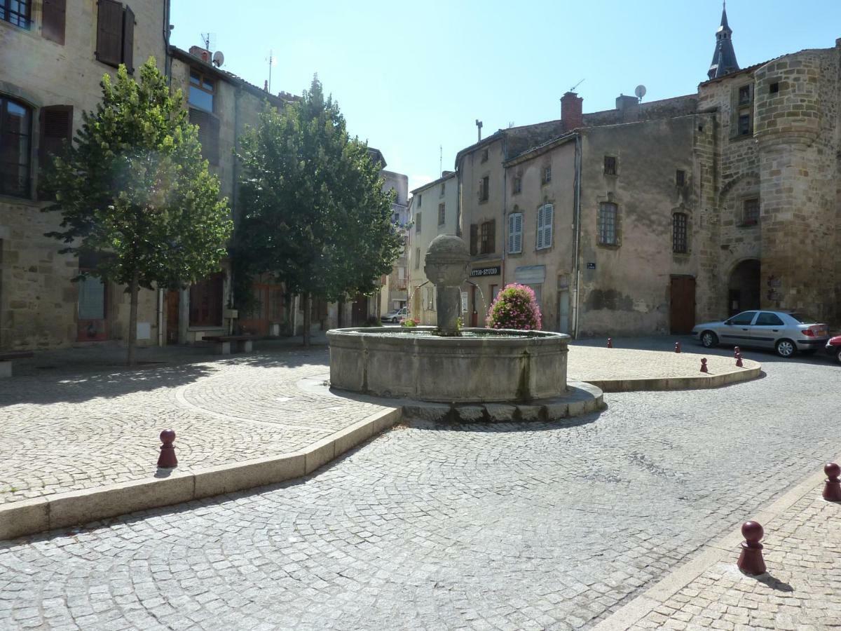 Le Logis D'Hortense Vic-le-Comte 外观 照片