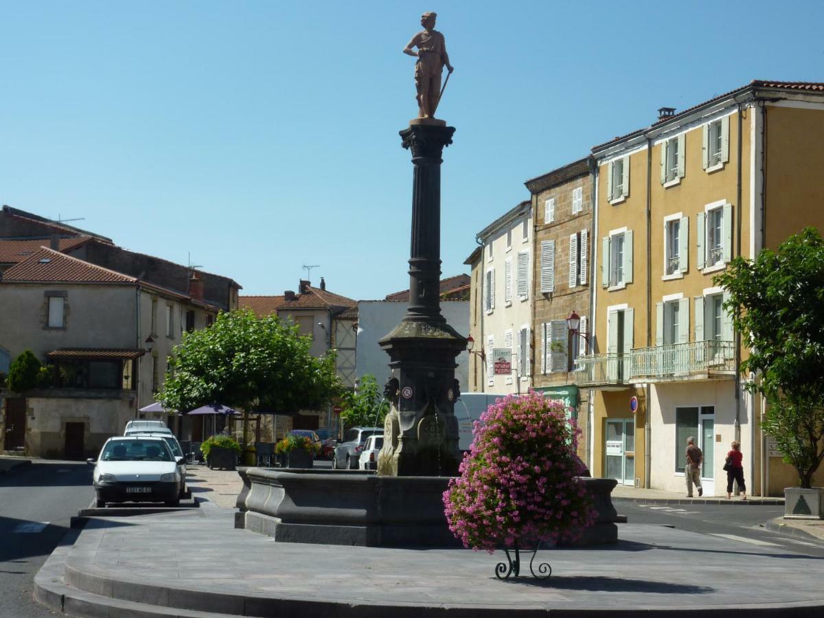 Le Logis D'Hortense Vic-le-Comte 外观 照片